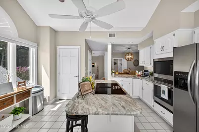 1714 Deerfield Drive SW #Apt 6, Ocean Isle Beach, NC 28469 - Photo 25