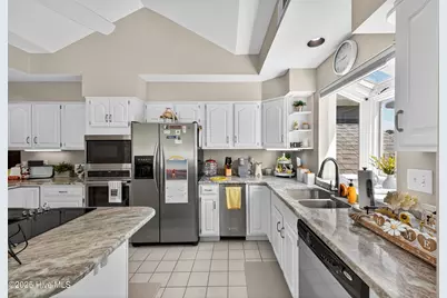 1714 Deerfield Drive SW #Apt 6, Ocean Isle Beach, NC 28469 - Photo 27