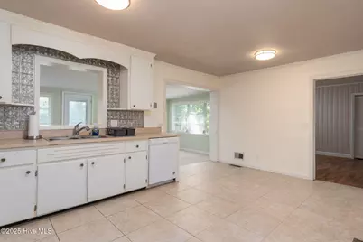131 Ridgeway Drive, Wilmington, NC 28409 - Photo 9