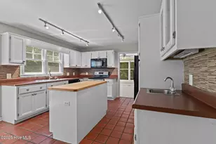 225 Mitchell Rd, Southern Pines, NC 28387 - Photo 5