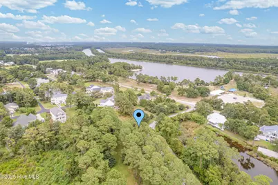 4042 Barnes Bluff Drive SE, Southport, NC 28461 - Photo 5