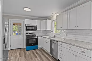 198 E Boiling Spring Rd, Southport, NC 28461 - Photo 19