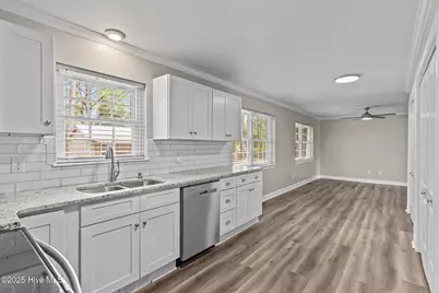 198 E Boiling Spring Road, Southport, NC 28461 - Photo 17