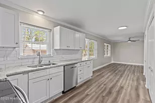198 E Boiling Spring Rd, Southport, NC 28461 - Photo 17