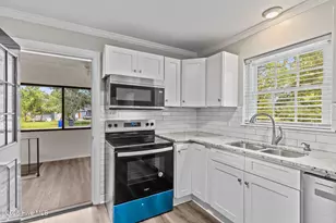 198 E Boiling Spring Rd, Southport, NC 28461 - Photo 15