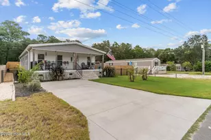 2192 W Tanglewood Dr SW, Supply, NC 28462 - Photo 3