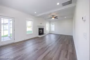 101 Sunny Acres Ln, Clinton, NC 28328 - Photo 7