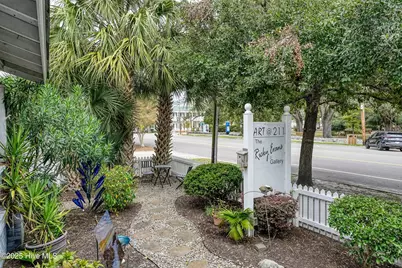 211 N Howe Street, Southport, NC 28461 - Photo 9