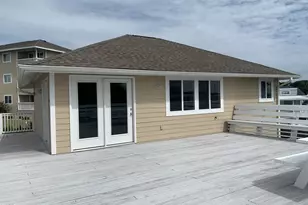 650 Cedar Point Blvd, Cedar Point, NC 28584 - Photo 15