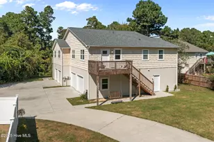 303 Osprey Ridge Dr, Emerald Isle, NC 28594 - Photo 3
