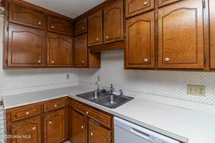 206 Maplewood Dr, Goldsboro, NC 27534 - Photo 11