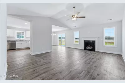 210 Windsor Run Boulevard, Jacksonville, NC 28546 - Photo 5