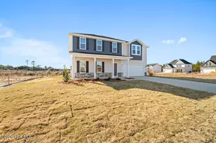 575 Ashley Hts Dr, Aberdeen, NC 28315 - Photo 3
