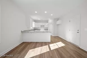575 Ashley Hts Dr, Aberdeen, NC 28315 - Photo 5