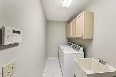 965 Monticello Drive, Pinehurst, NC 28374 - Photo 17