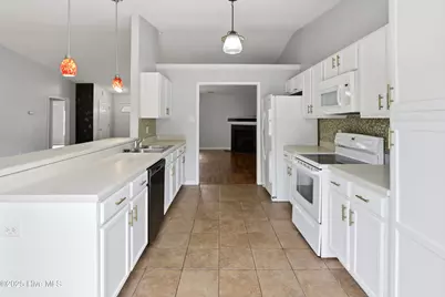 118 Magnolia Lane, Hubert, NC 28539 - Photo 15