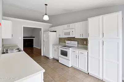 118 Magnolia Lane, Hubert, NC 28539 - Photo 13