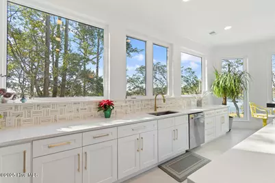 411 Lake Shore Drive, Sunset Beach, NC 28468 - Photo 5