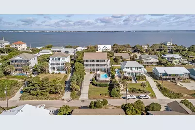 1608 Ocean Drive, Emerald Isle, NC 28594 - Photo 31