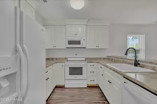 154 Lullwater Dr, Wilmington, NC 28403 - Photo 7