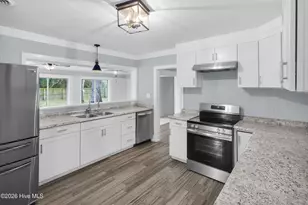 247 Farmlife Ave, Vanceboro, NC 28586 - Photo 11