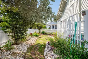 217 Broad St, Beaufort, NC 28516 - Photo 33