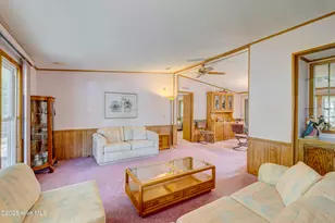 609 Outrigger Ct, Hampstead, NC 28443 - Photo 7