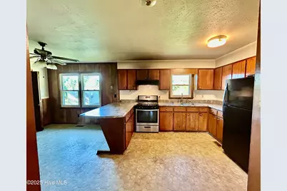 1918 US 74 E Highway, Hamlet, NC 28345 - Photo 7