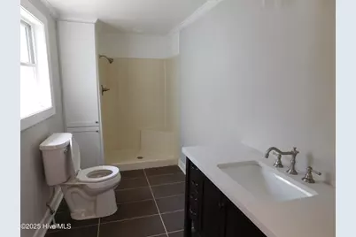 304 Avenue A, New Bern, NC 28560 - Photo 35
