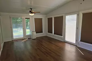 250 Waccamaw Shores Rd, Lake Waccamaw, NC 28450 - Photo 21