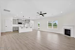 102 Brighton St, La Grange, NC 28551 - Photo 9