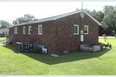 2067 N Broadridge Road, Lumberton, NC 28358 - Photo 11
