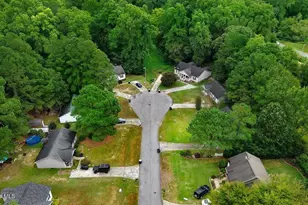 147 Creekside Dr, Four Oaks, NC 27524 - Photo 3