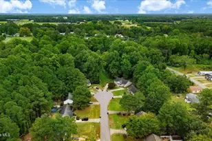 158 Creekside Dr, Four Oaks, NC 27524 - Photo 11