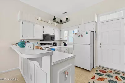 142 Brunswick Avenue E # A, Holden Beach, NC 28462 - Photo 17
