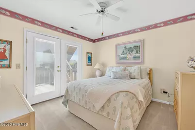 142 Brunswick Avenue E # B, Holden Beach, NC 28462 - Photo 29