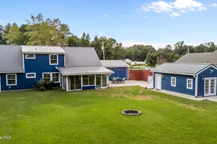 218 Old Ironsides Rd, Newport, NC 28570 - Photo 55