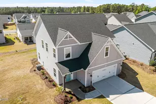 258 Rough Rdg Trl, Aberdeen, NC 28315 - Photo 5