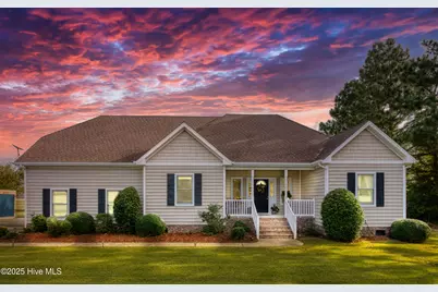 102 Bayshore Court, Maple, NC 27956 - Photo 1