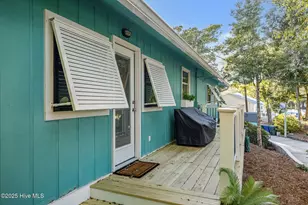 201 Hoop Pole Creek Dr, Atlantic Beach, NC 28512 - Photo 3