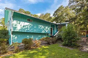 201 Hoop Pole Creek Dr, Atlantic Beach, NC 28512 - Photo 5