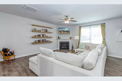 102 Featherstone Lane, New Bern, NC 28562 - Photo 5
