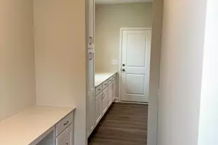 561 Midsummer St, Aberdeen, NC 28315 - Photo 7