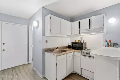 452 Racine Drive #F-303, Wilmington, NC 28403 - Photo 5