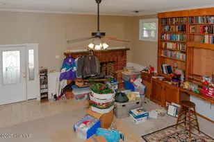 303 Dogwood Ln, Hamlet, NC 28345 - Photo 7