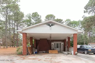 303 Dogwood Ln, Hamlet, NC 28345 - Photo 41