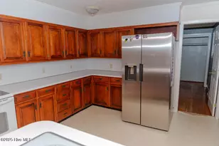 303 Dogwood Ln, Hamlet, NC 28345 - Photo 11