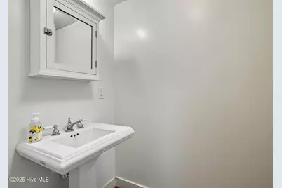 206 W Eden Street, Edenton, NC 27932 - Photo 25