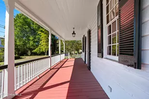 206 W Eden St, Edenton, NC 27932 - Photo 3