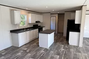 2251 Twisted Hickory Rd, Elizabethtown, NC 28337 - Photo 5